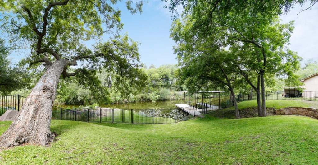 Lake Lbj 4Br Home W/ Boat Deck, Huge Yard 호스슈베이 외부 사진