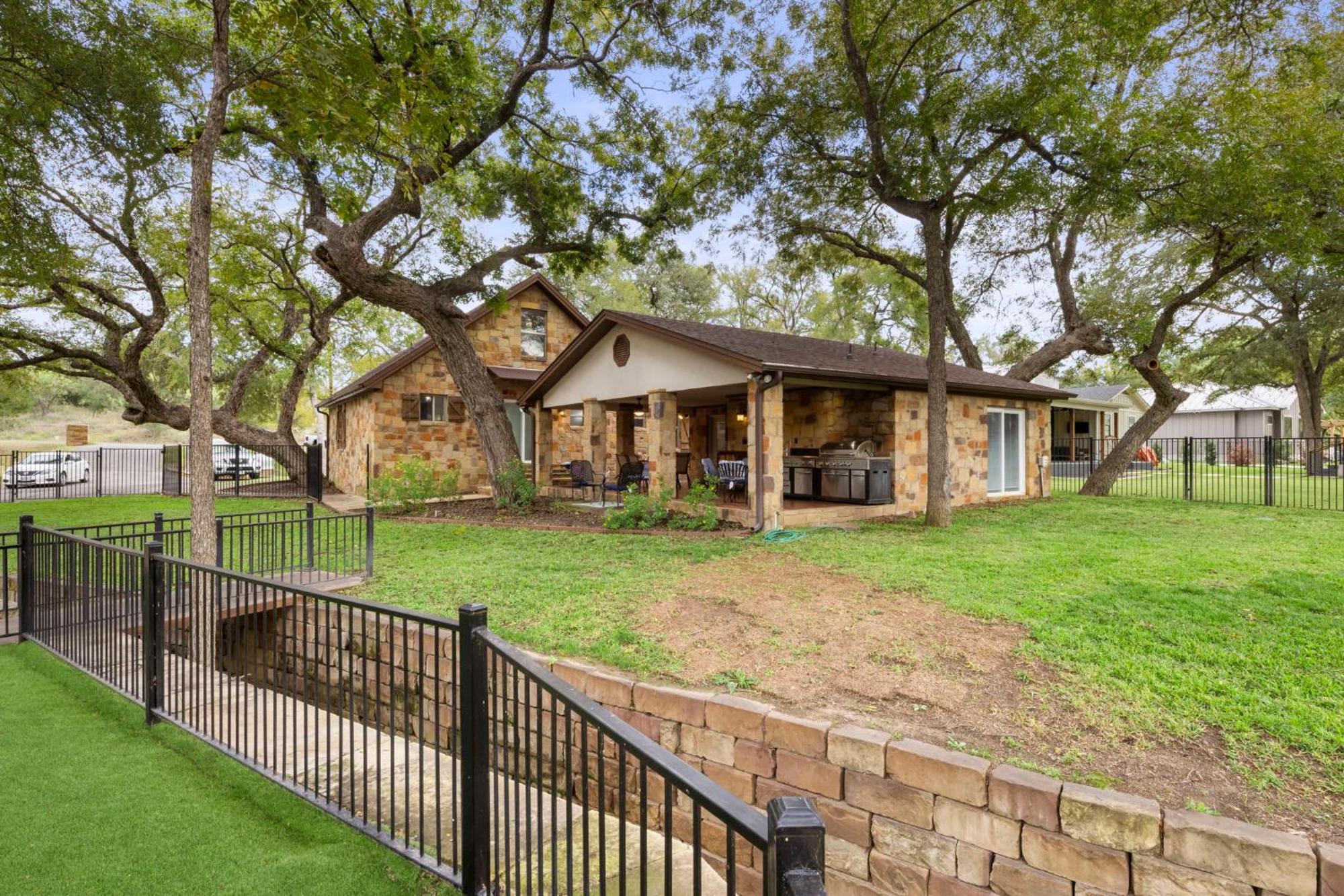 Lake Lbj 4Br Home W/ Boat Deck, Huge Yard 호스슈베이 외부 사진